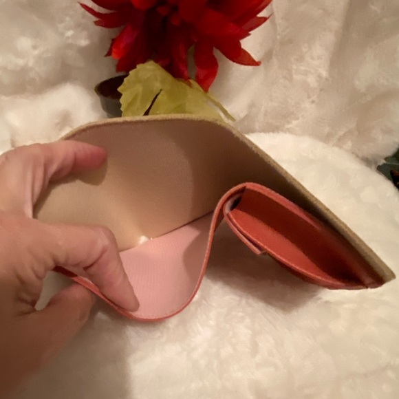 EUC Disney wallet - Picture 6 of 7